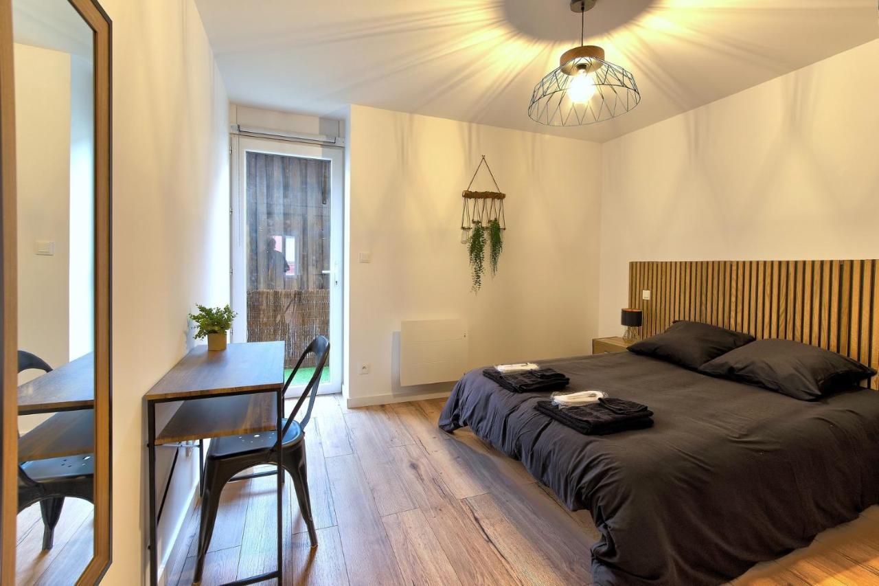 Le Contemporain Apartment Saint-Laurent-sur-Saone Bagian luar foto